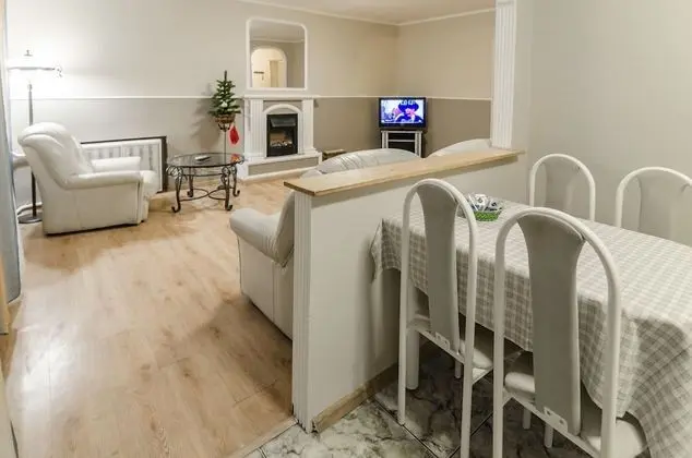 Apart Daire, 2 Yatak Odası (Vladimirskaya st. 76)