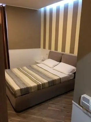 Basic Tek Büyük Yataklı Oda