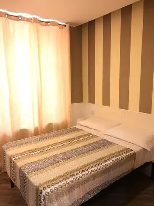 Basic Tek Büyük Yataklı Oda