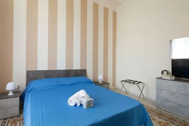 Dört Kişilik Oda, Ortak Banyo