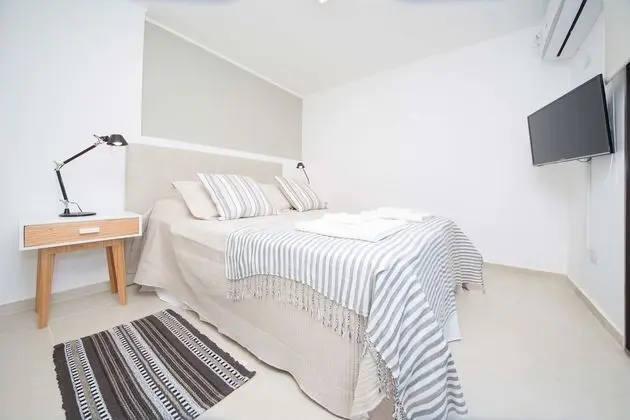 Apart Daire, Birden Çok Yatak, Sigara İçilmez, Şehir Manzaralı