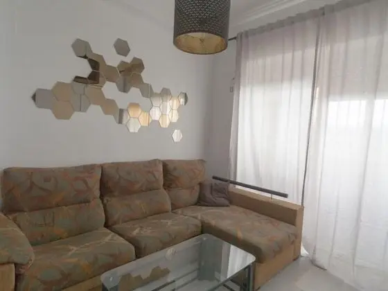 Tek Büyük Yataklı Oda, Ortak Banyo (3)