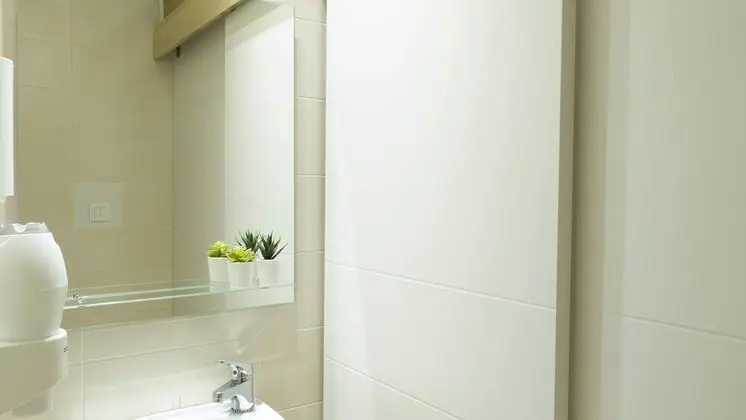 Tek Büyük Yataklı Oda (Beautiful room in Maestranza H3)