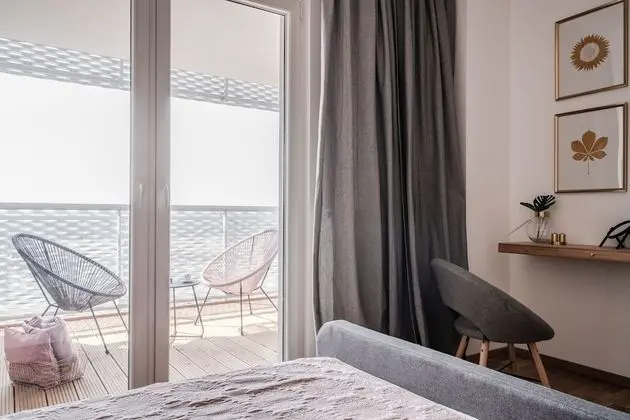 Exclusive Apart Daire, Nehir Manzaralı