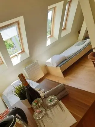 Basic İki Ayrı Yataklı Oda, Ortak Banyo