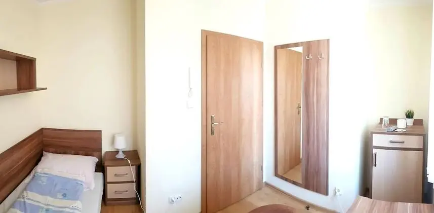 Tek Kişilik Oda, Ortak Banyo