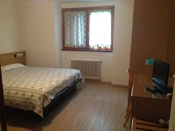 Standard Dört Kişilik Oda