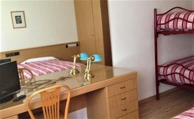 Standard Dört Kişilik Oda