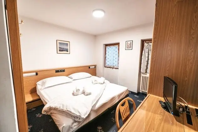 Tek Büyük Yataklı Oda