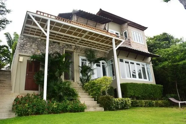 Three Bedroom Beachfront Private Pool Villa