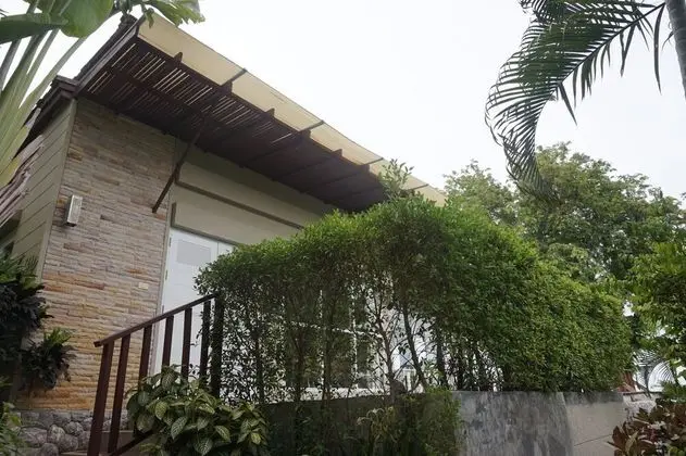 Three Bedroom Beachfront Private Pool Villa