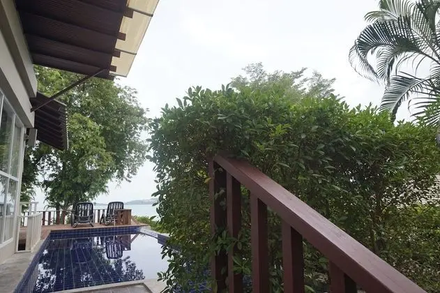Three Bedroom Beachfront Private Pool Villa