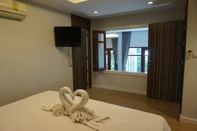 Three Bedroom Beachfront Private Pool Villa
