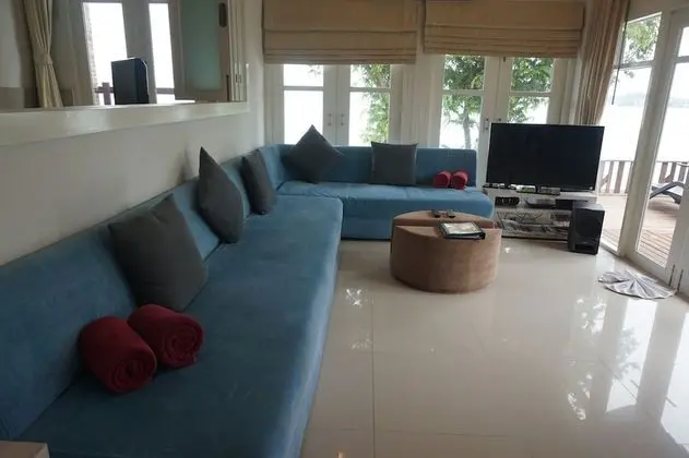 Three Bedroom Beachfront Private Pool Villa