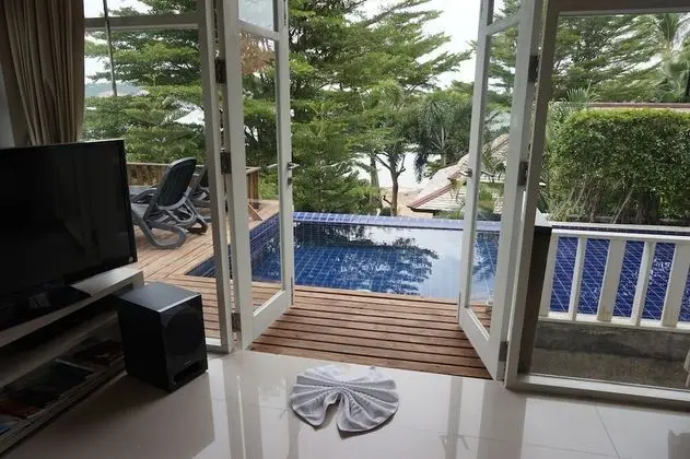 Three Bedroom Beachfront Private Pool Villa