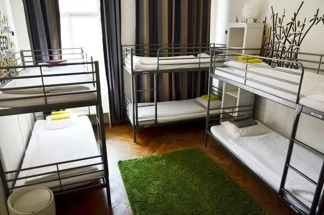 Ortak Ranzalı Oda (Bamboo, 8 beds)