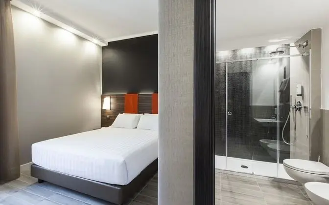 Classic Tek Büyük Yataklı Oda