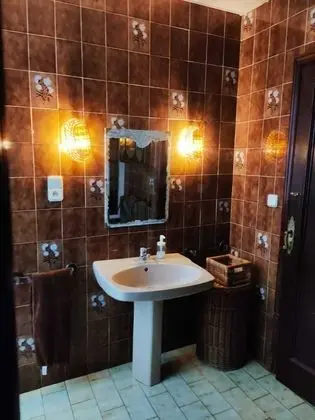 Tek Büyük Yataklı Oda, Ortak Banyo