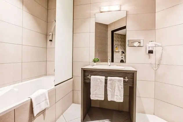 Comfort Tek Büyük Yataklı Oda