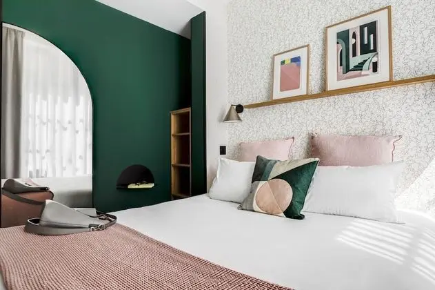 Comfort Tek Büyük Yataklı Oda