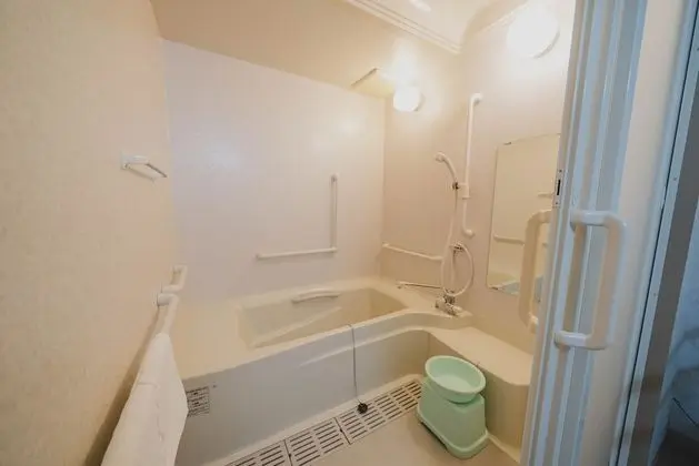 Basic Üç Kişilik Oda, 3 Tek Kişilik Yatak