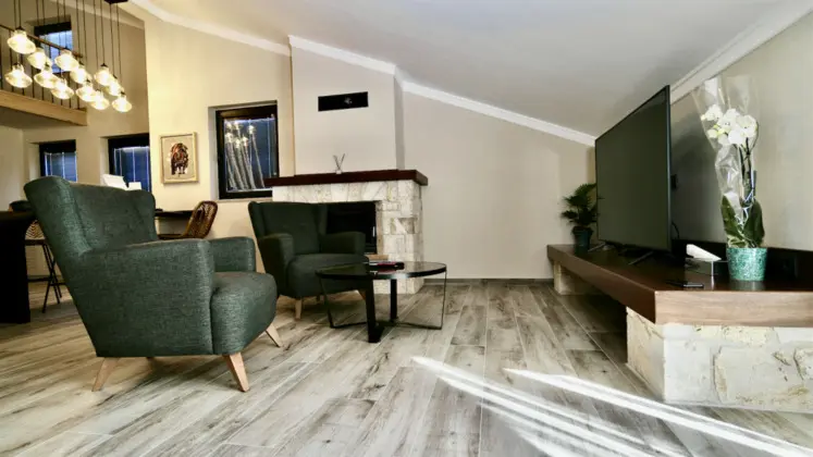 Loft, Deniz Manzaralı, Balkonlu