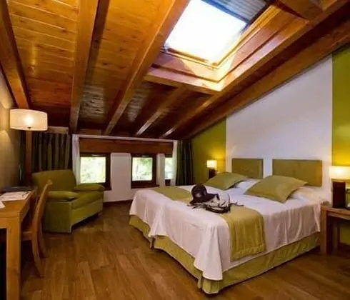 Tek Büyük veya İki Ayrı Yataklı Oda