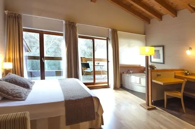 Tek Büyük veya İki Ayrı Yataklı Oda