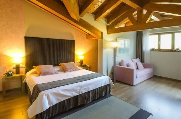 Tek Büyük veya İki Ayrı Yataklı Oda