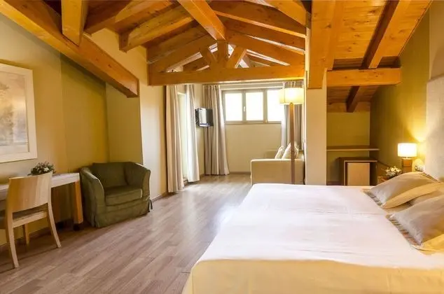 Tek Büyük veya İki Ayrı Yataklı Oda