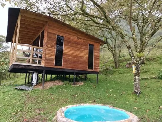 Luxury Kulübe, 1 Büyük (Queen) Boy Yatak, Sıcak Su Havuzu, Dağ Manzaralı