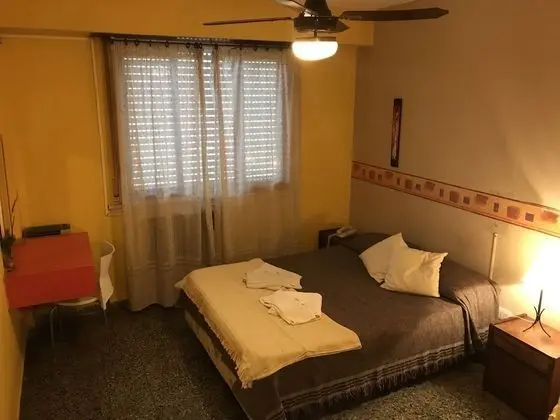 Tek Büyük Yataklı Oda, 1 Çift Kişilik Yatak