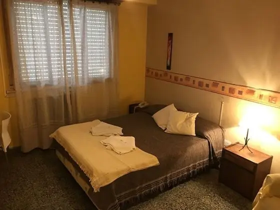 Tek Büyük Yataklı Oda, 1 Çift Kişilik Yatak