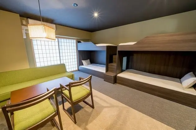 Oda (2 Bunk Beds and Sofa Bed for 5 Guests)