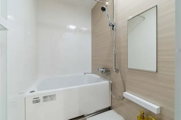 Dört Kişilik Oda, Sigara İçilmez (2 Single Beds and 1 Double Sofa Bed)