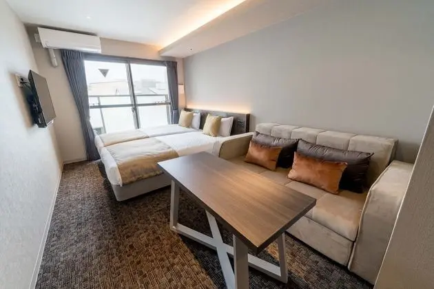 Dört Kişilik Oda, Sigara İçilmez (2 Single Beds and 1 Double Sofa Bed)