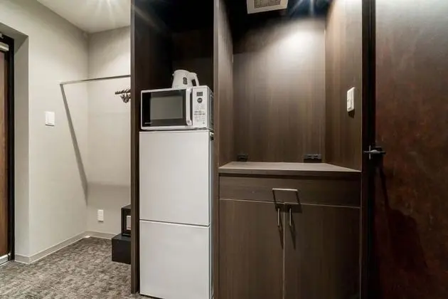 Dört Kişilik Oda, Sigara İçilmez (2 Single Beds and 1 Double Sofa Bed)