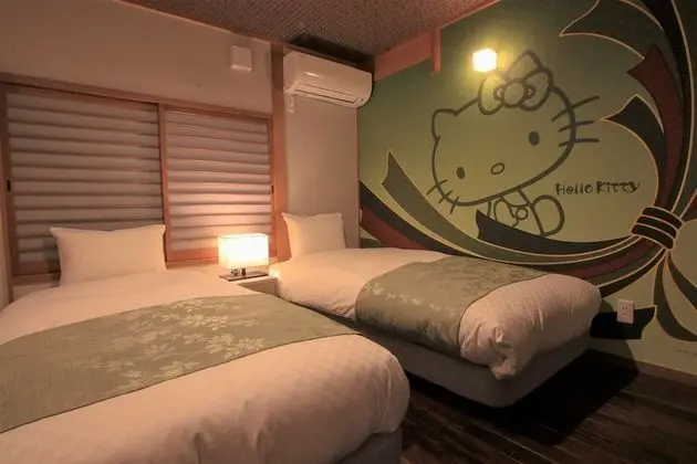 Junior Süit (Hello Kitty)
