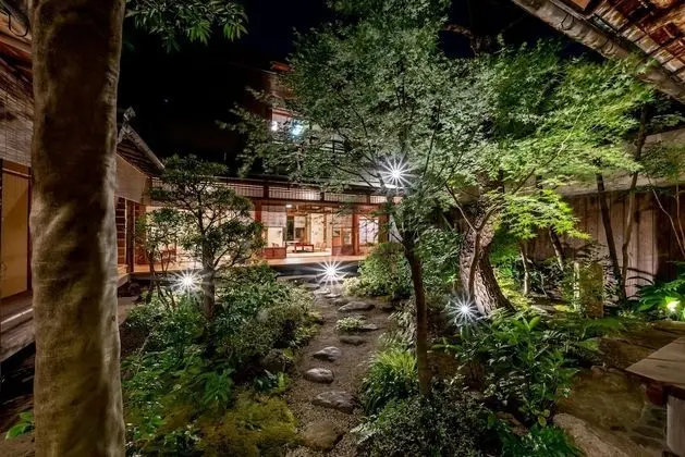 Villa, Sigara İçilmez