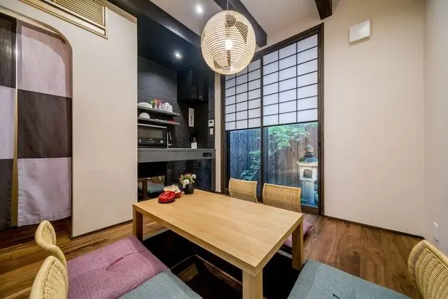 Ev (See all information before booking)