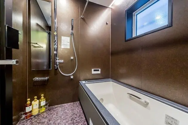 Ev (See all information before booking)