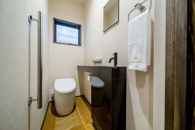 Ev (See all information before booking)