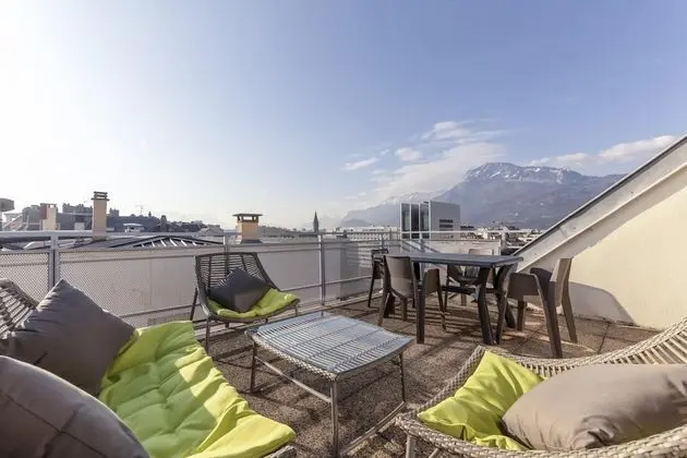 Superior Stüdyo, 1 Çift Kişilik veya 2 Tek Kişilik Yatak, Teras, Şehir Manzaralı