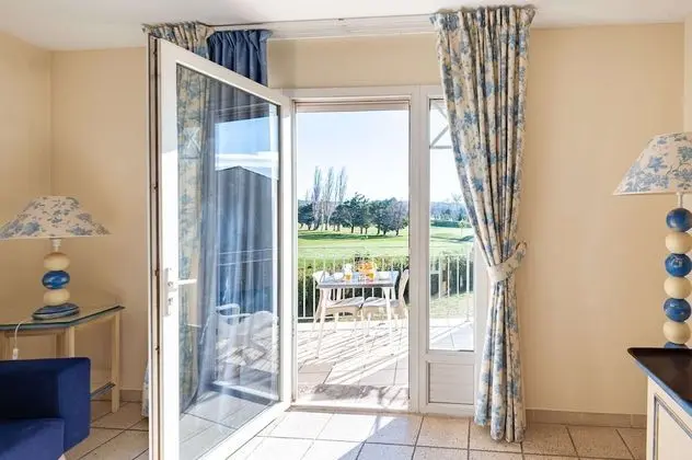 Süit, 1 Büyük (Queen) Boy Yatak, Balkon, Golf Manzaralı