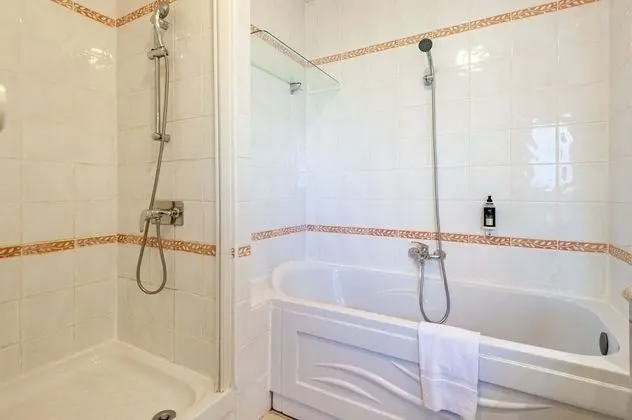 Süit, 1 Büyük (Queen) Boy Yatak, Balkon, Golf Manzaralı