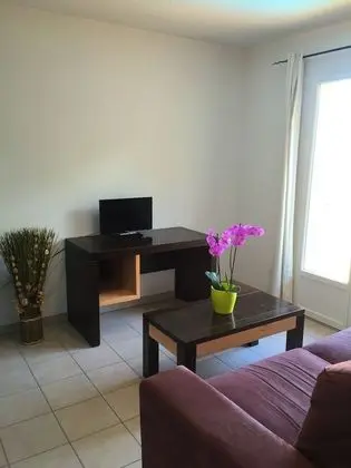 Standard Apart Daire, Balkon