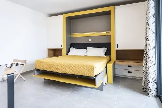 Stüdyo, Engellilere Uygun, Havuz Manzaralı