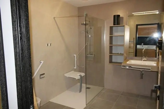Stüdyo, Engellilere Uygun, Havuz Manzaralı