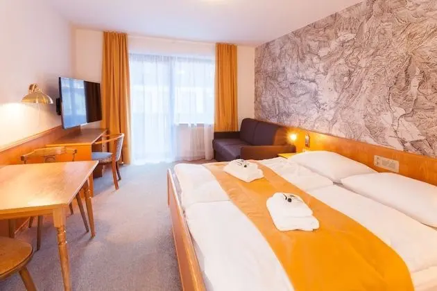 Tek Büyük Yataklı Oda, Balkon