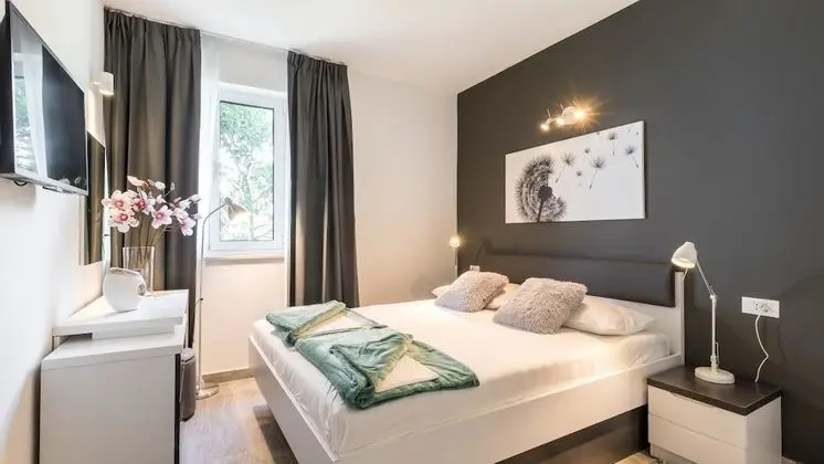 Standard Apart Daire, Deniz Manzaralı